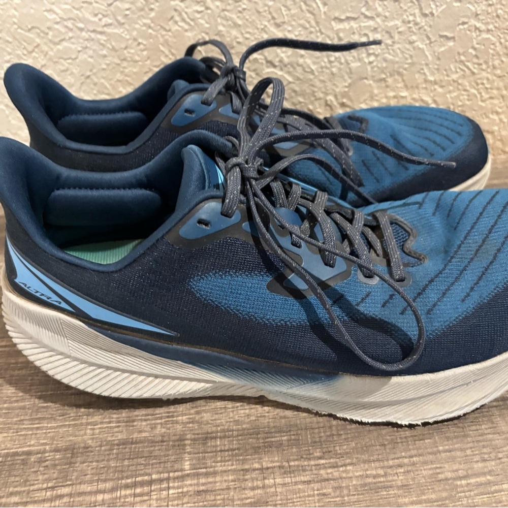 Men's Blue Running Shoes:Altra Experience Flow